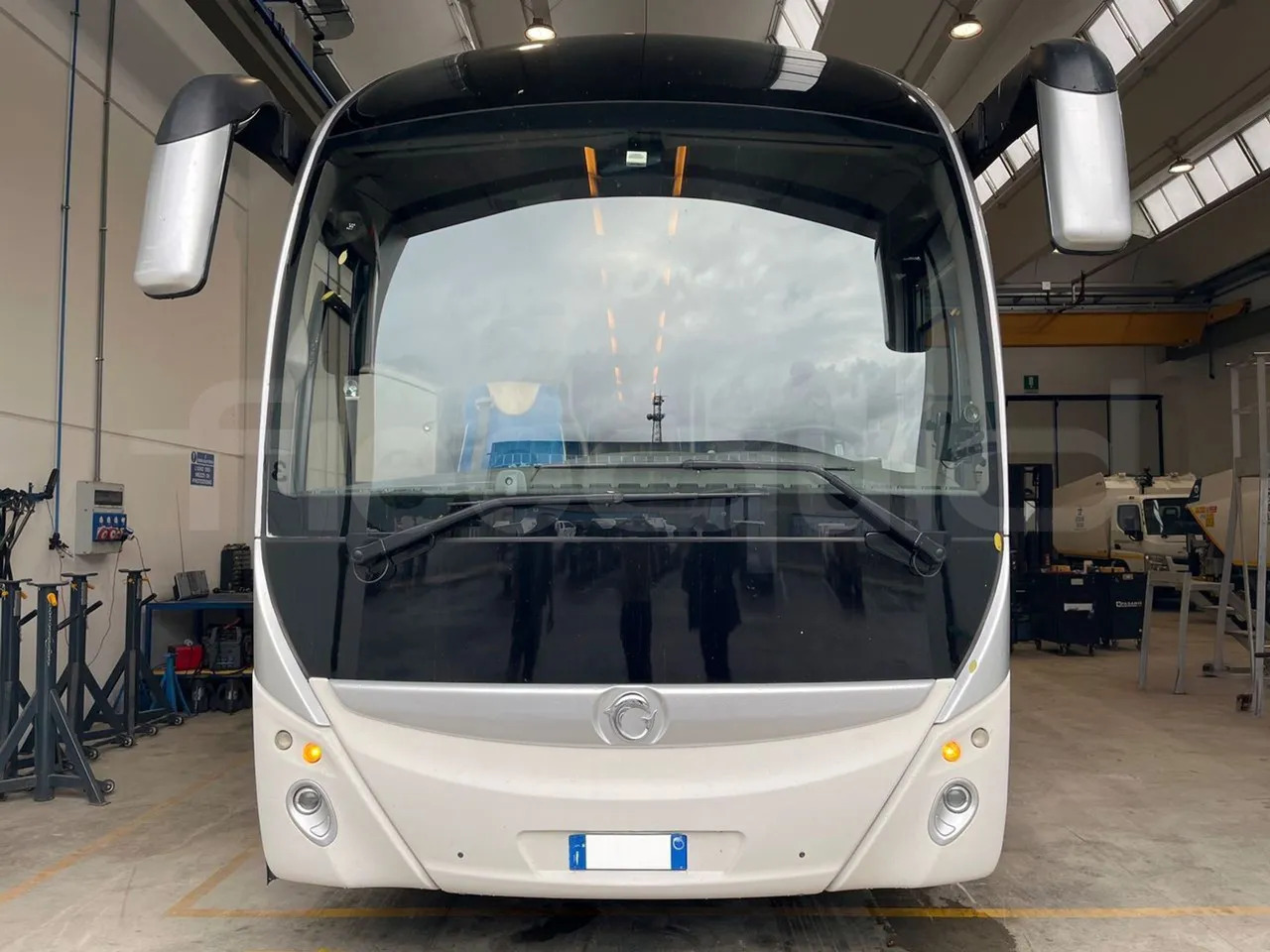 Iveco Irisbus France - Туристически автобус: снимка 2 Iveco Irisbus France - Туристически автобус: снимка 2