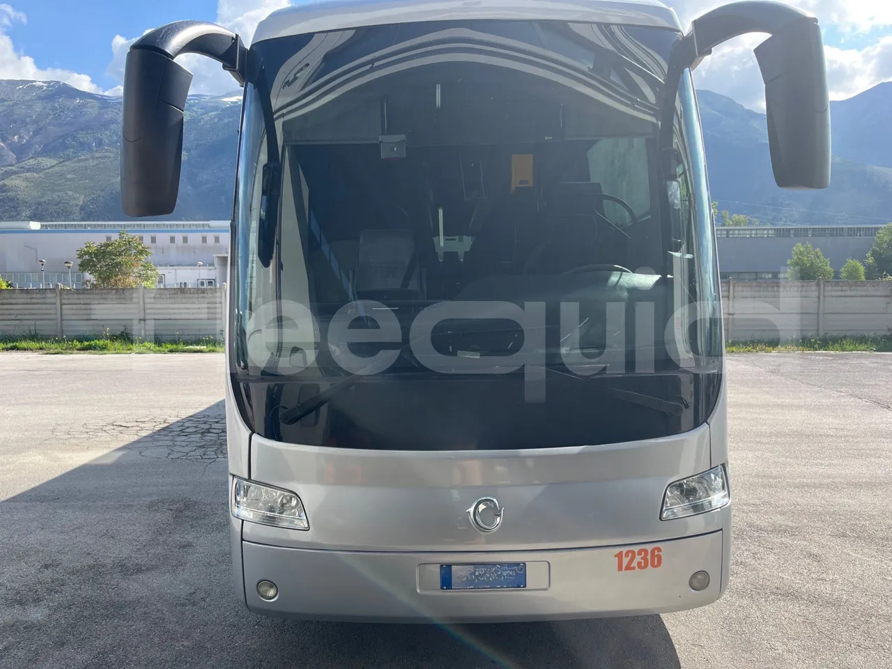 Iveco Irisbus Italia - Туристически автобус: снимка 2 Iveco Irisbus Italia - Туристически автобус: снимка 2