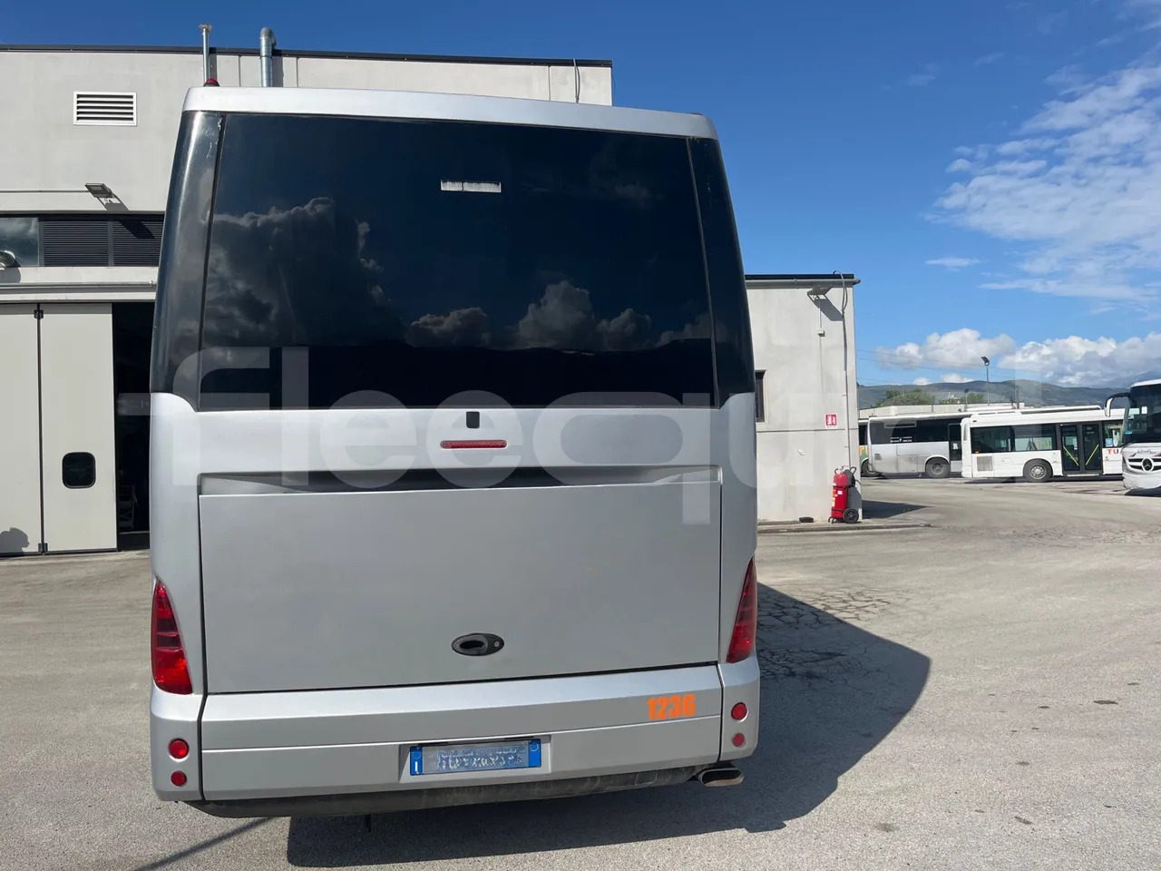 Iveco Irisbus Italia - Туристически автобус: снимка 5 Iveco Irisbus Italia - Туристически автобус: снимка 5
