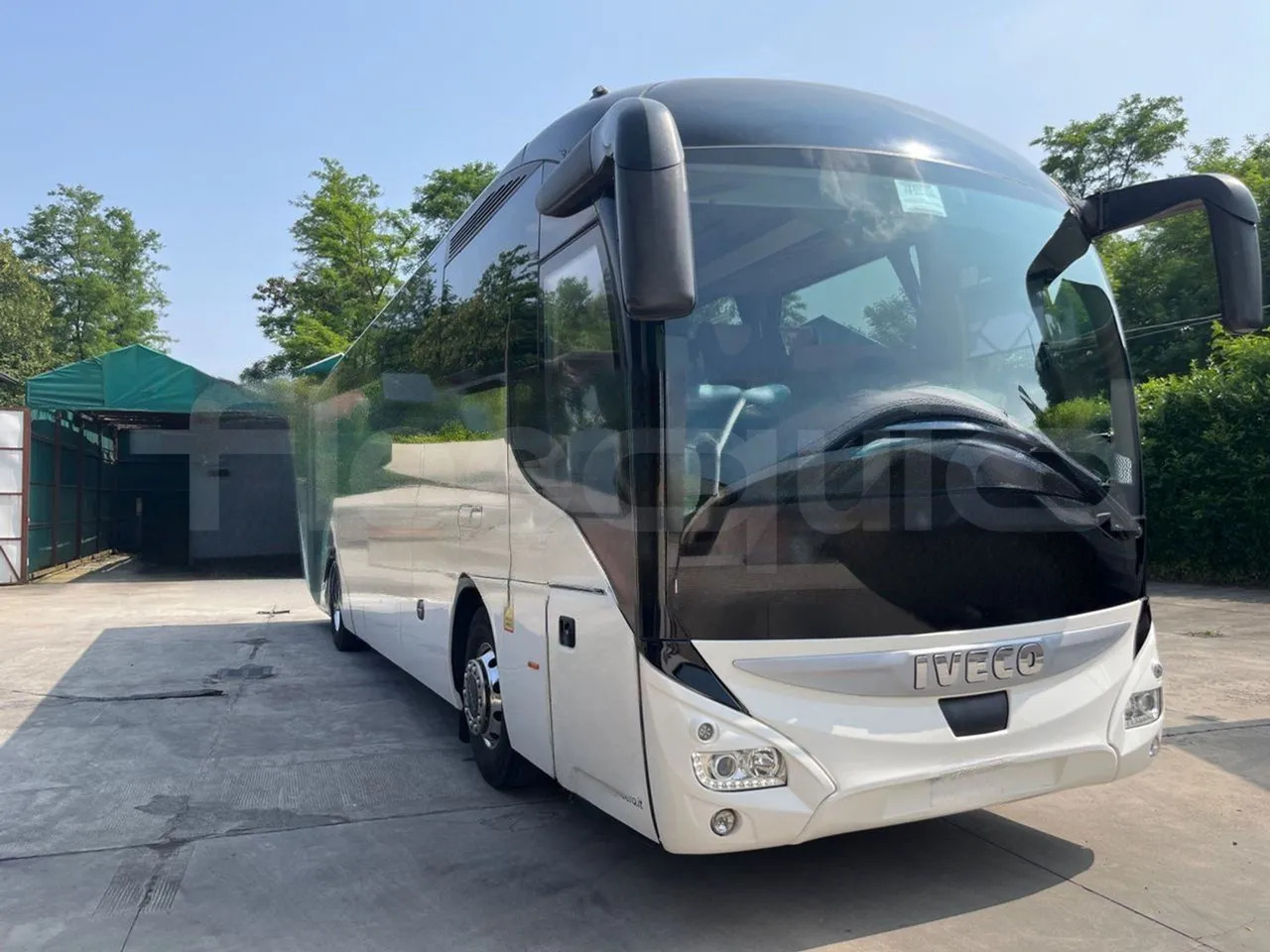 Iveco Magelys - Туристически автобус: снимка 1 Iveco Magelys - Туристически автобус: снимка 1