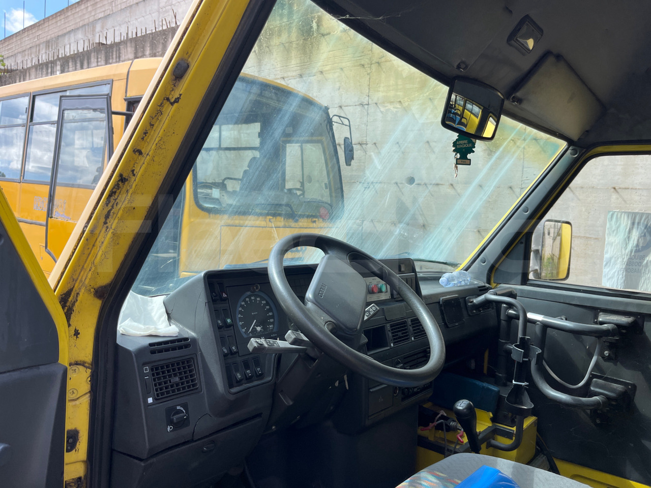 Iveco Turbo Daily - Училищен автобус: снимка 5 Iveco Turbo Daily - Училищен автобус: снимка 5