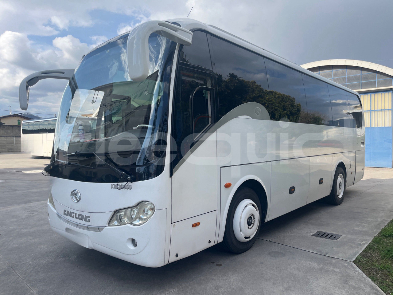 King Long XMQ6900 - Туристически автобус: снимка 4 King Long XMQ6900 - Туристически автобус: снимка 4