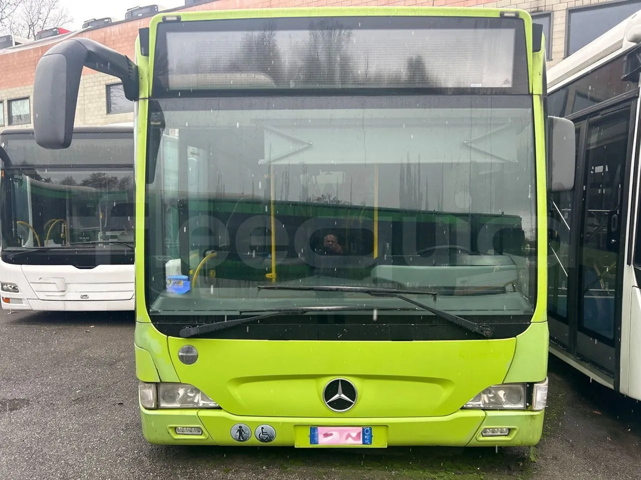 Mercedes-Benz Citaro - Междуградски автобус: снимка 2 Mercedes-Benz Citaro - Междуградски автобус: снимка 2