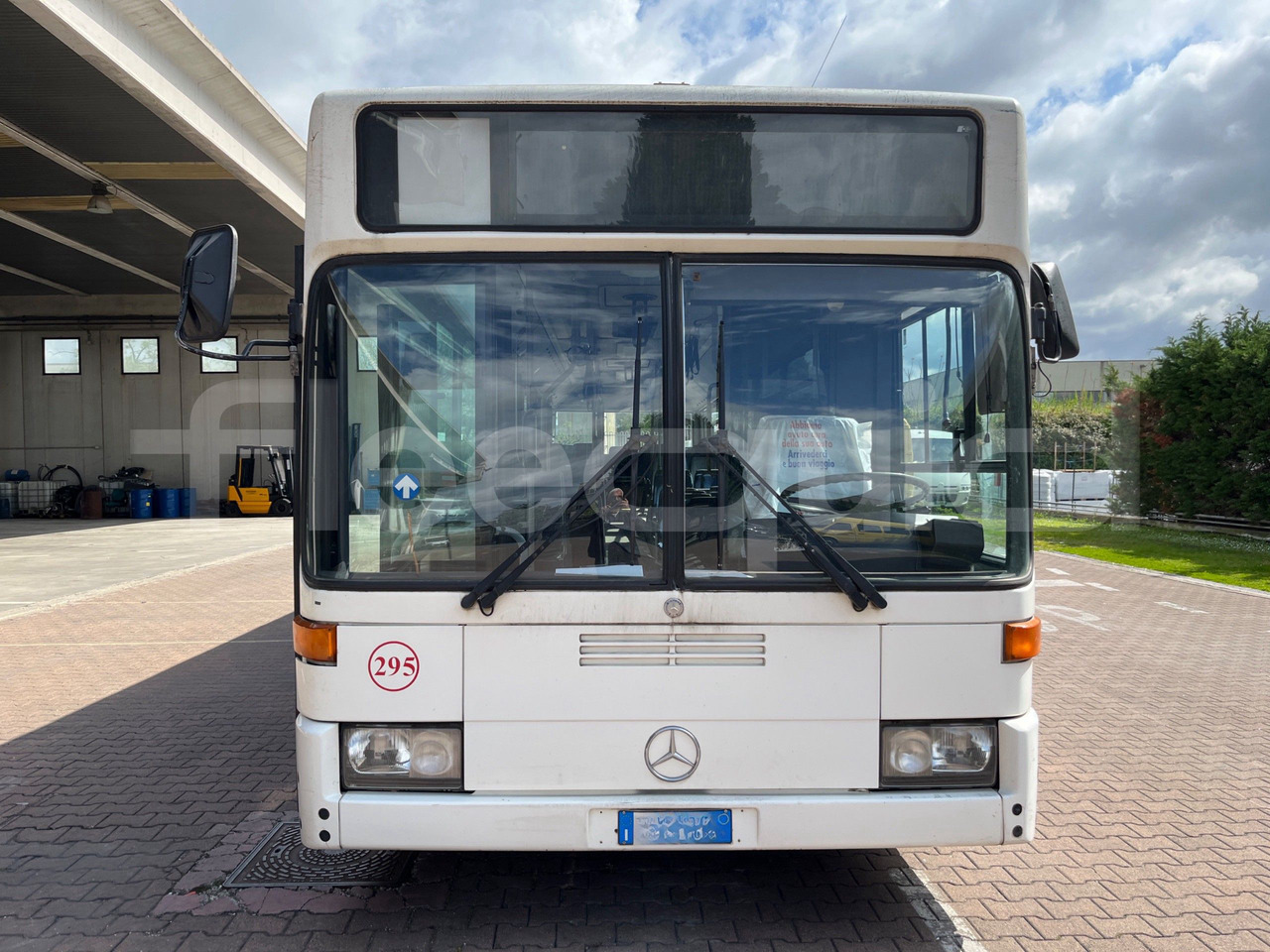 Mercedes-Benz O 405N2 - Междуградски автобус: снимка 2 Mercedes-Benz O 405N2 - Междуградски автобус: снимка 2