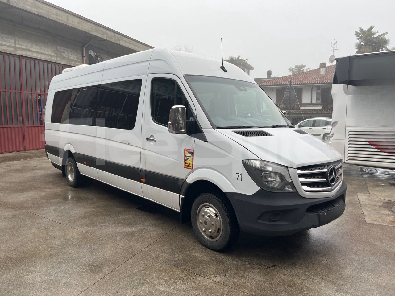 Mercedes-Benz Sprinter - Туристически автобус: снимка 1 Mercedes-Benz Sprinter - Туристически автобус: снимка 1