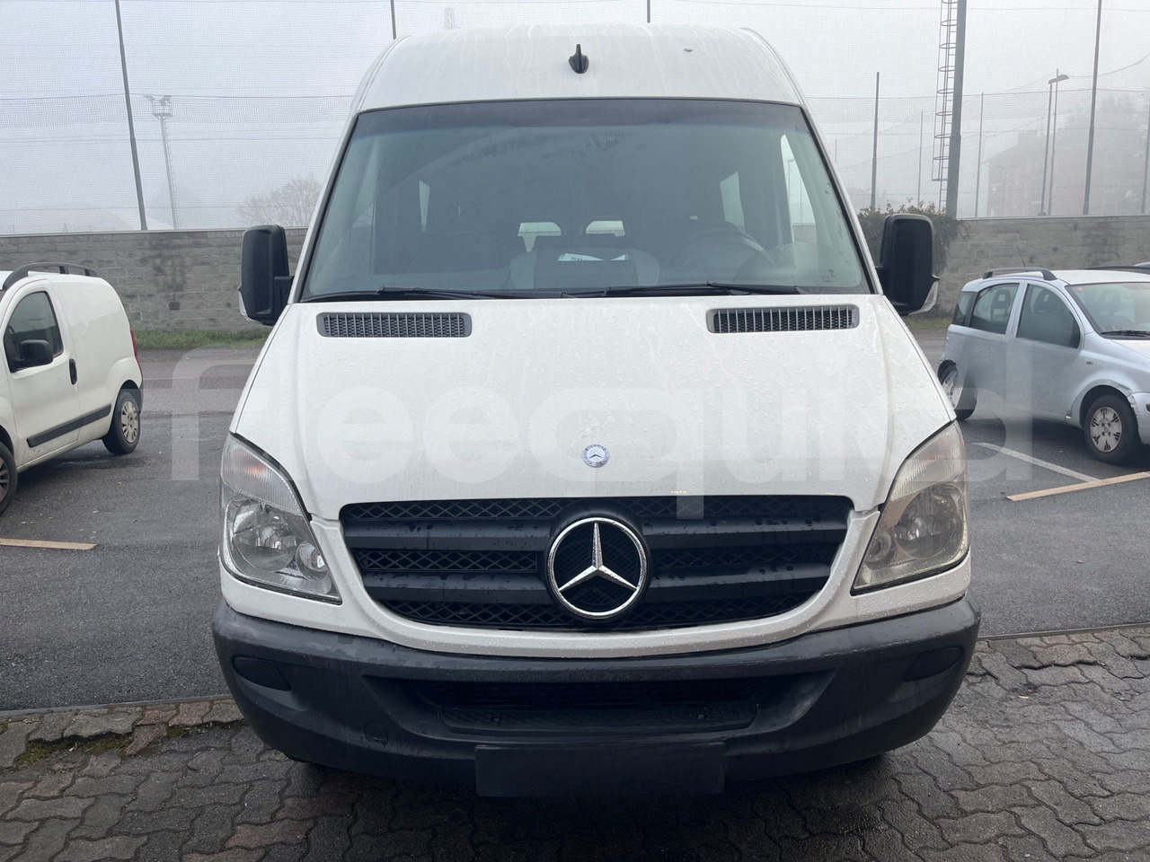 Mercedes-Benz Sprinter - Микробус, Пътнически бус: снимка 2 Mercedes-Benz Sprinter - Микробус, Пътнически бус: снимка 2