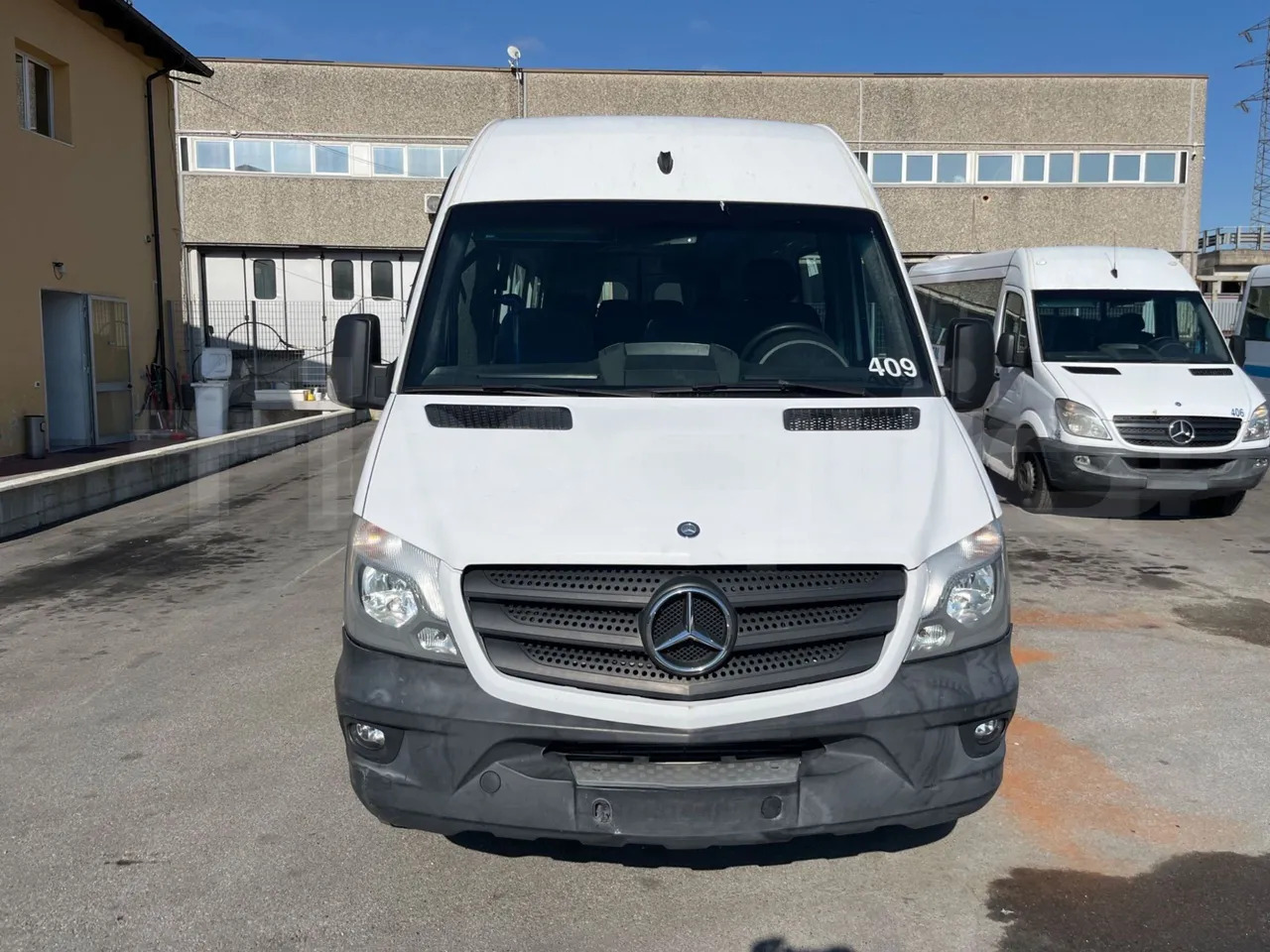 Mercedes-Benz Sprinter - Микробус, Пътнически бус: снимка 2 Mercedes-Benz Sprinter - Микробус, Пътнически бус: снимка 2