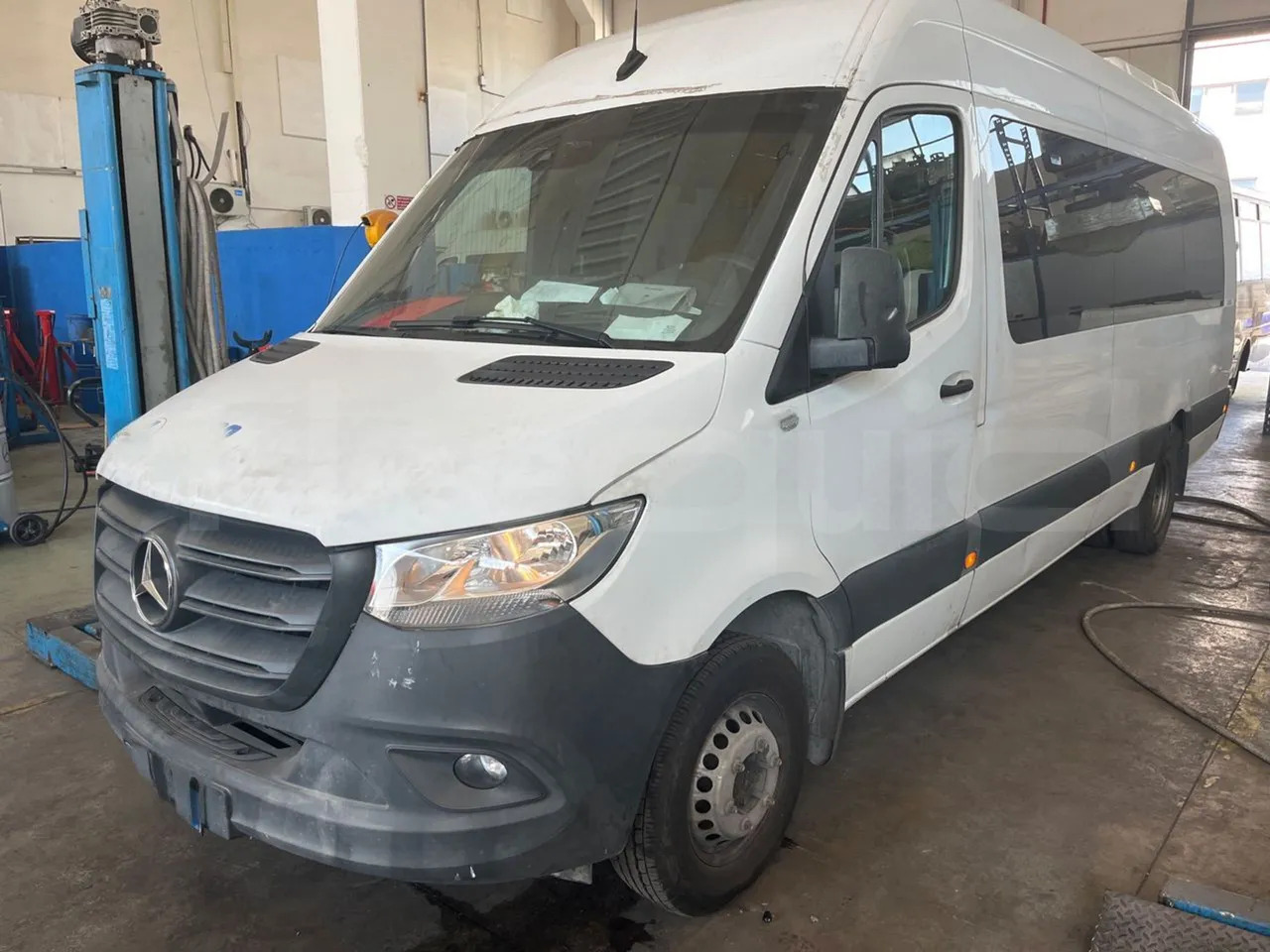 Mercedes-Benz Sprinter - Микробус, Пътнически бус: снимка 4 Mercedes-Benz Sprinter - Микробус, Пътнически бус: снимка 4