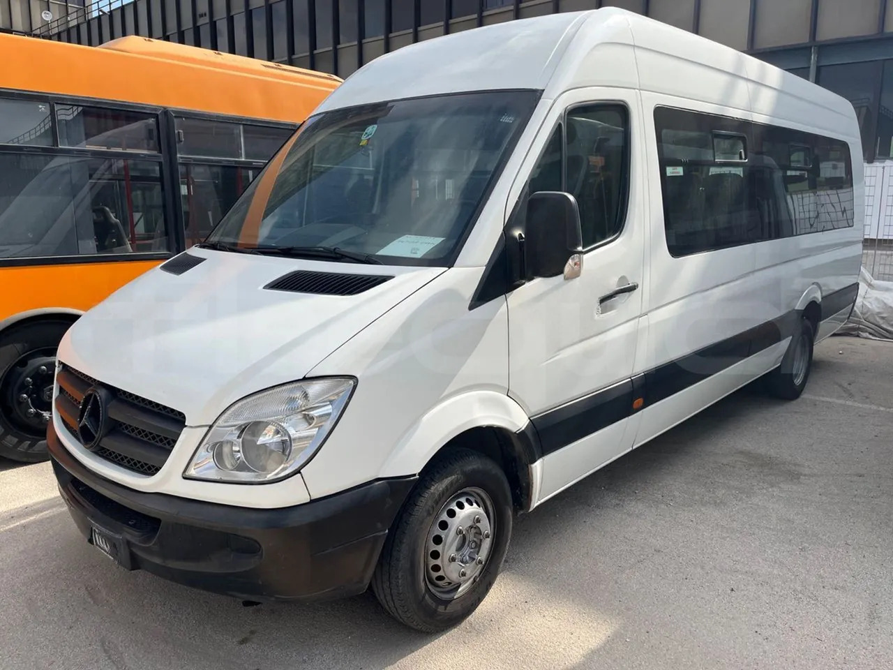 Mercedes-Benz Sprinter - Микробус, Пътнически бус: снимка 4 Mercedes-Benz Sprinter - Микробус, Пътнически бус: снимка 4