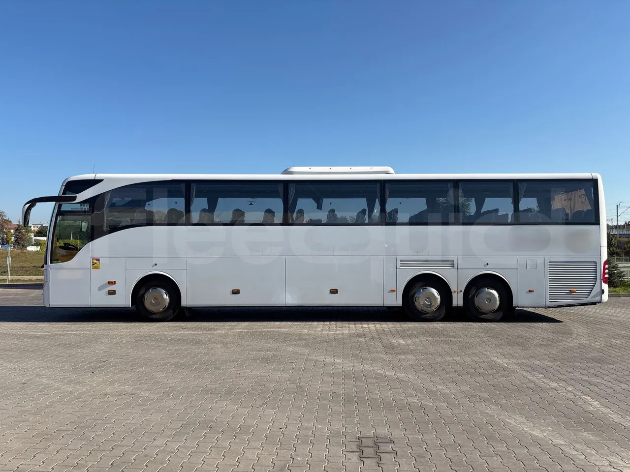 Туристически автобус Mercedes-Benz Tourismo: снимка 6