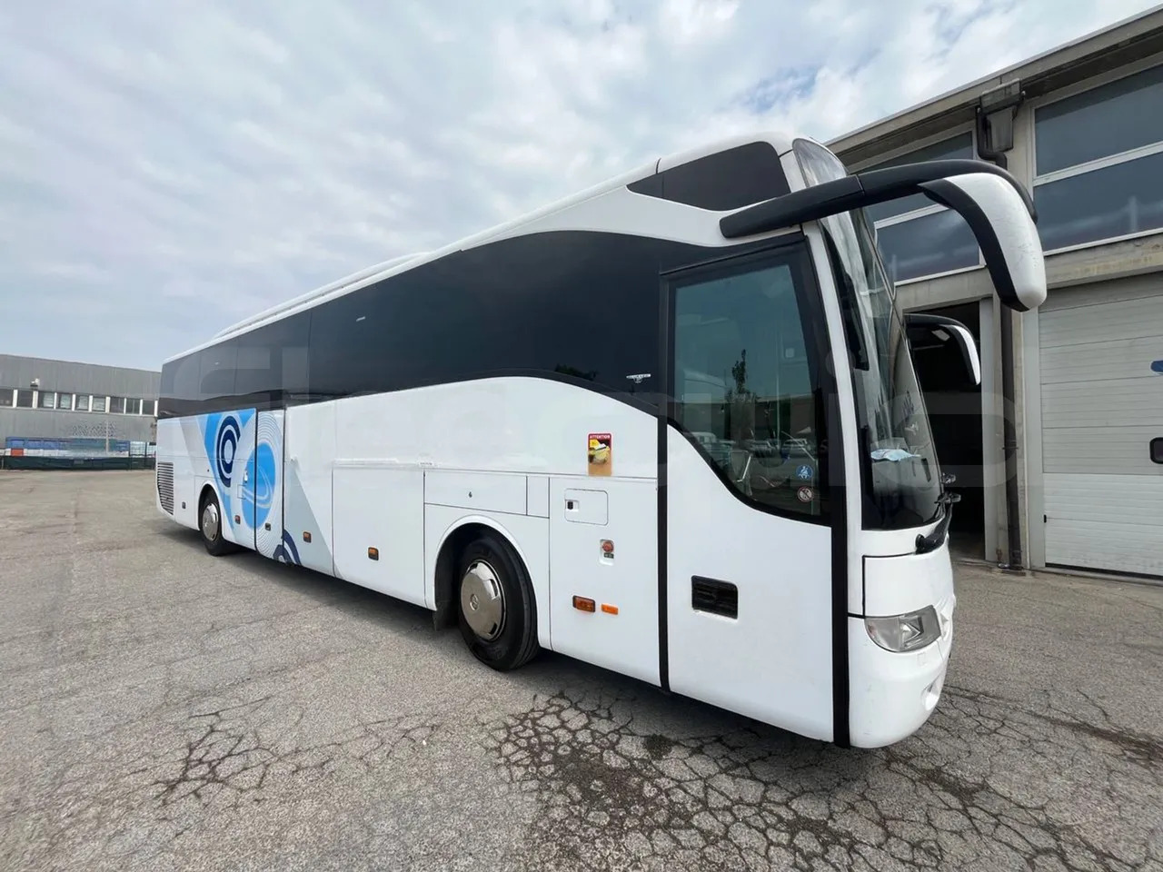 Mercedes-Benz Tourismo - Туристически автобус: снимка 1 Mercedes-Benz Tourismo - Туристически автобус: снимка 1