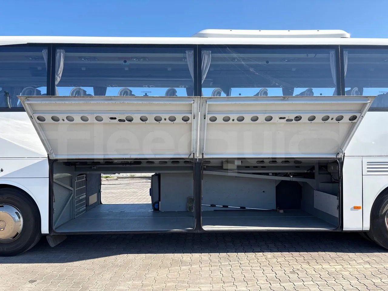 Лизинг на Mercedes-Benz Tourismo Mercedes-Benz Tourismo: снимка 7 Лизинг на Mercedes-Benz Tourismo Mercedes-Benz Tourismo: снимка 7