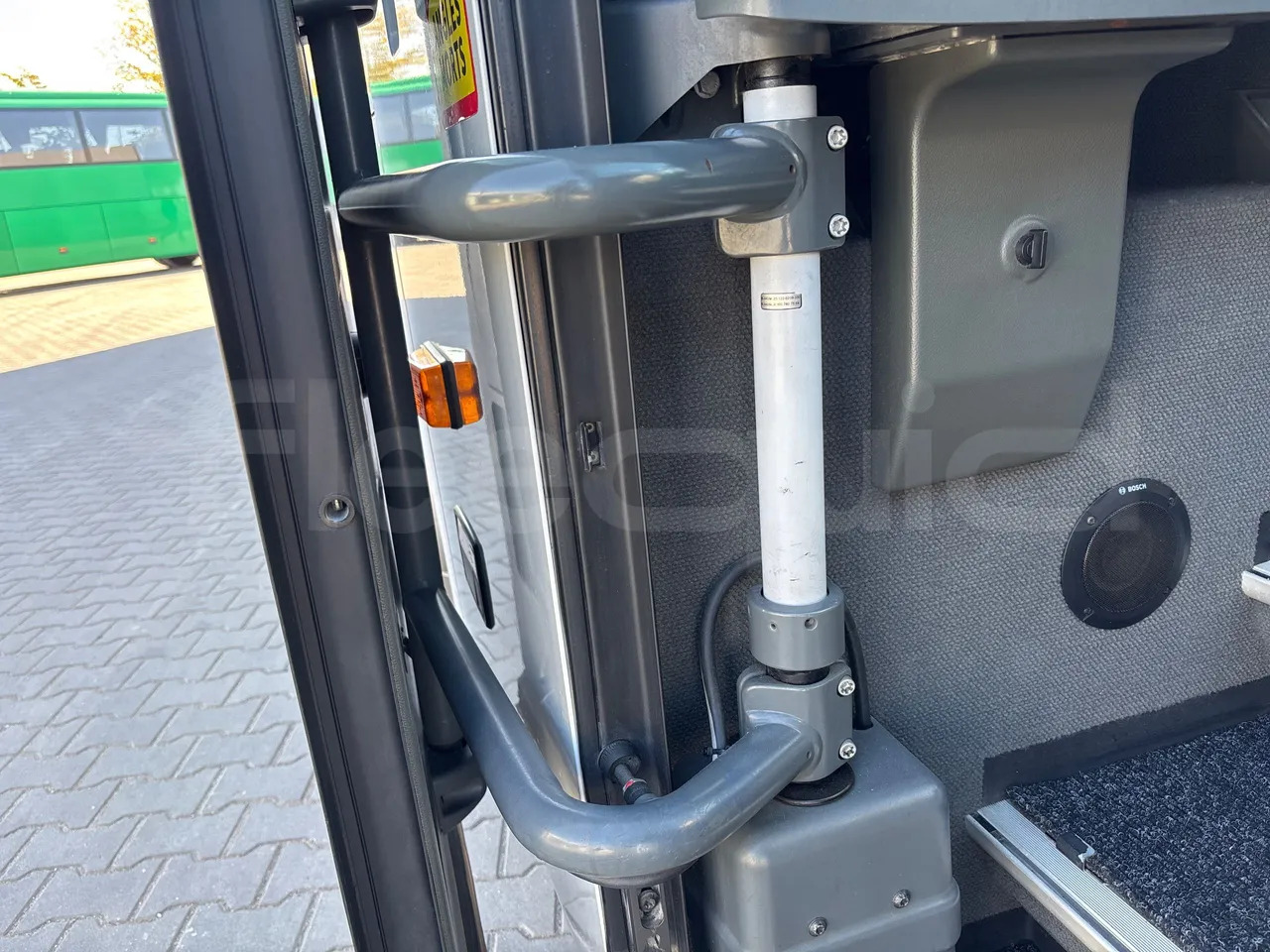 Лизинг на Mercedes-Benz Tourismo Mercedes-Benz Tourismo: снимка 48 Лизинг на Mercedes-Benz Tourismo Mercedes-Benz Tourismo: снимка 48