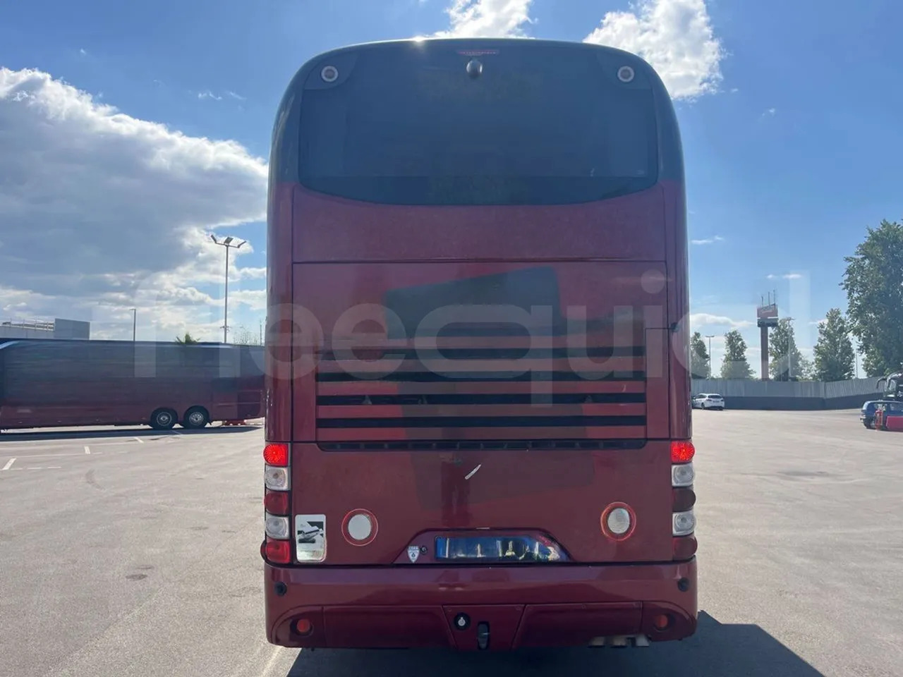 Neoplan 1122/3 - Туристически автобус: снимка 5 Neoplan 1122/3 - Туристически автобус: снимка 5