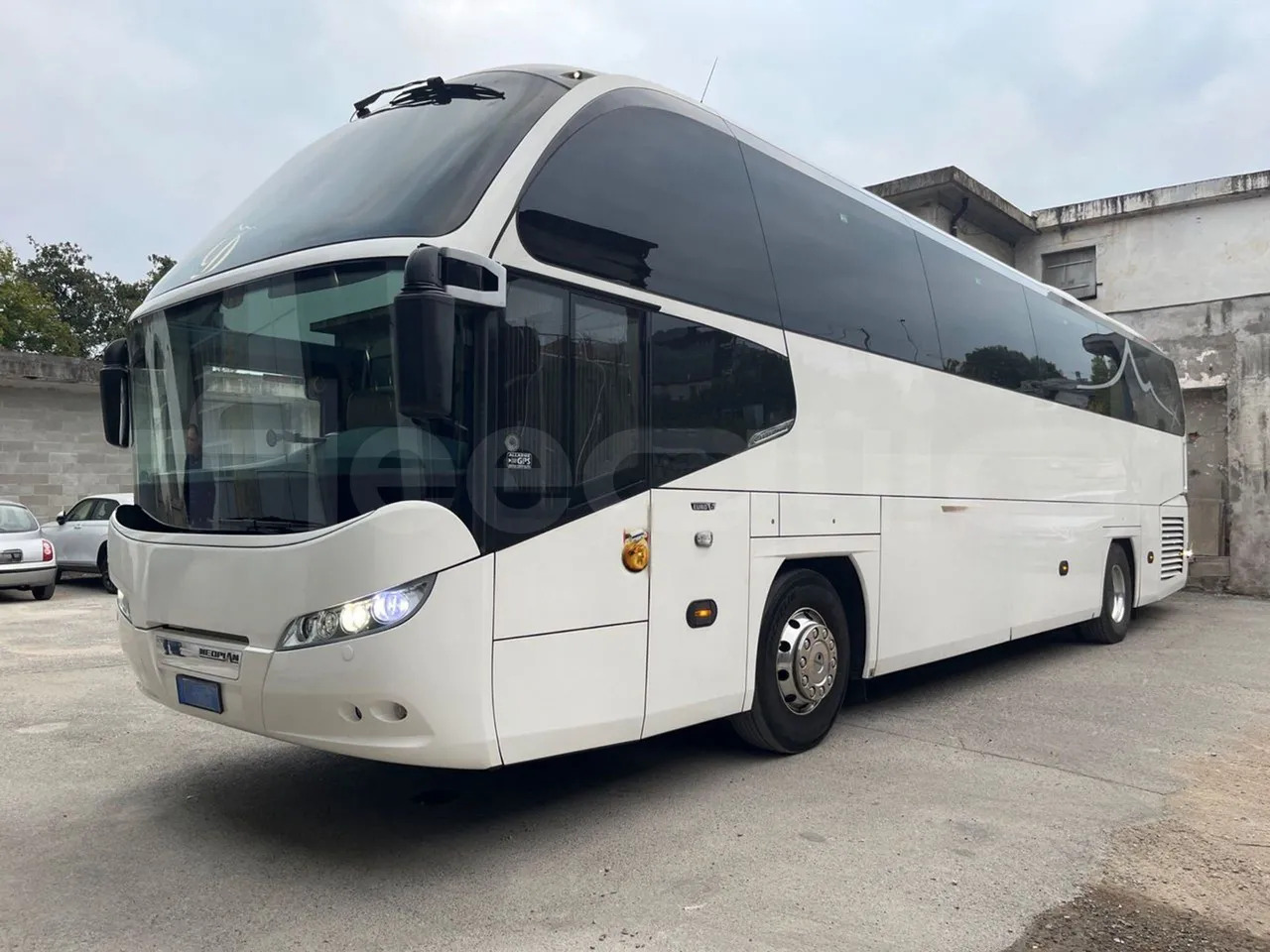 Neoplan Cityliner - Туристически автобус: снимка 4 Neoplan Cityliner - Туристически автобус: снимка 4