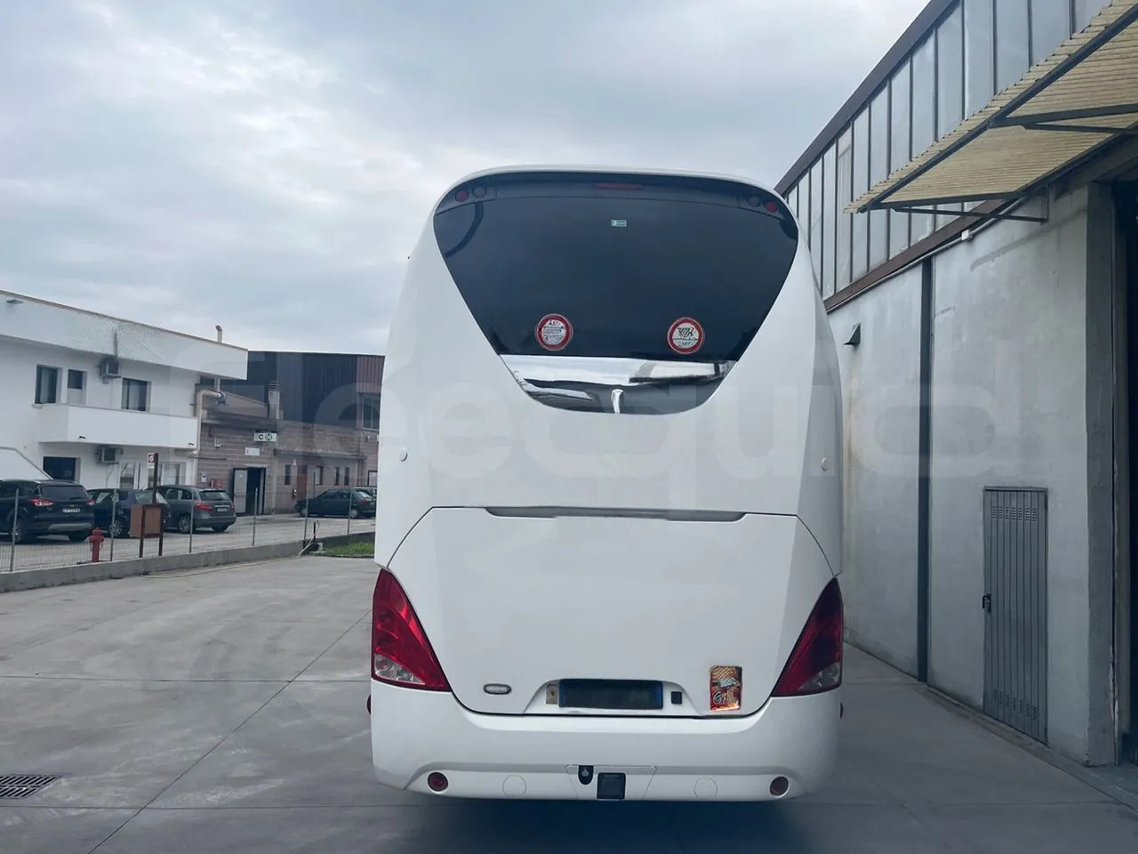 Neoplan Starliner - Туристически автобус: снимка 5 Neoplan Starliner - Туристически автобус: снимка 5