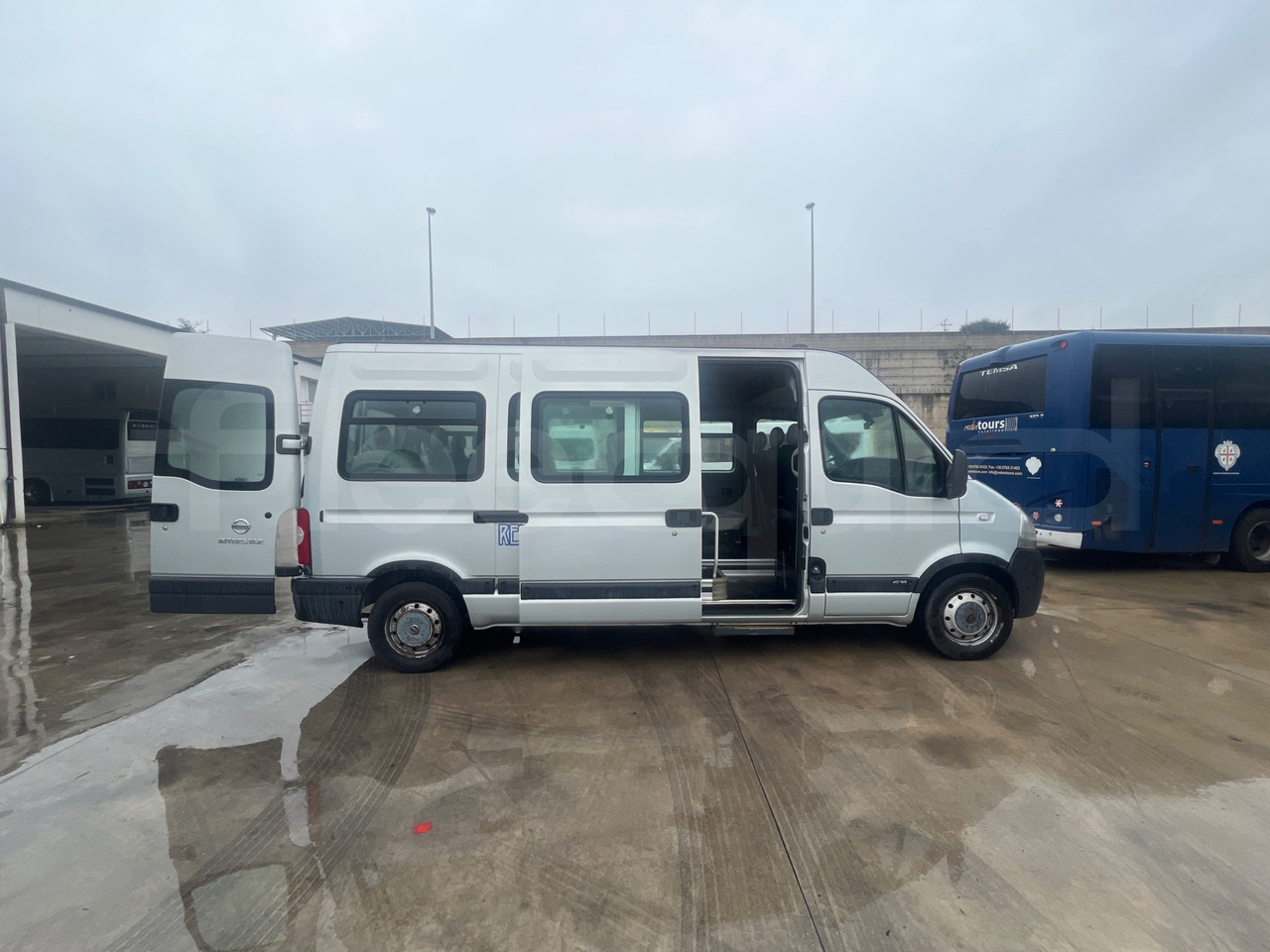 Nissan Interstar - Микробус, Пътнически бус: снимка 4 Nissan Interstar - Микробус, Пътнически бус: снимка 4