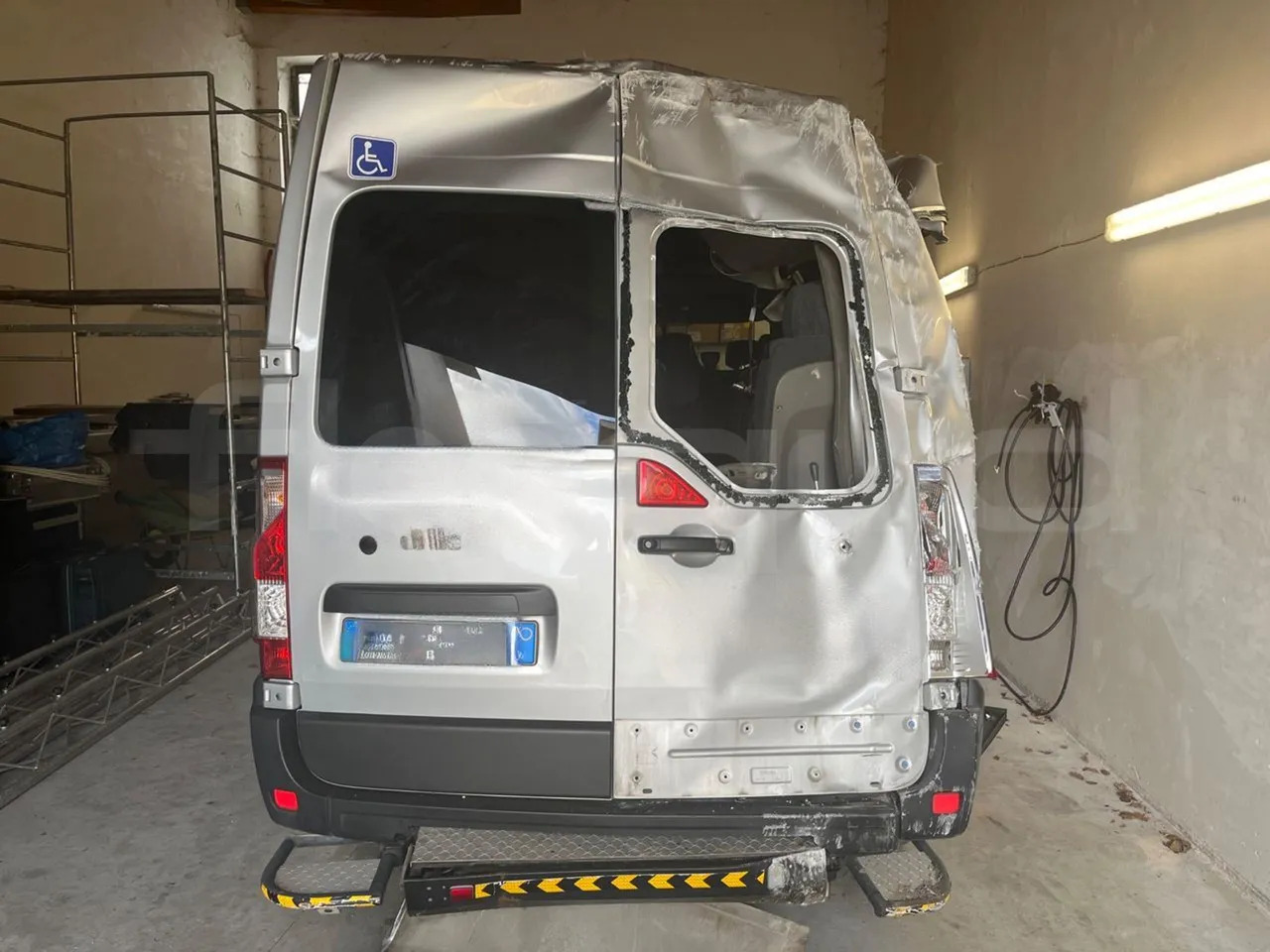 Opel Movano - Микробус, Пътнически бус: снимка 4 Opel Movano - Микробус, Пътнически бус: снимка 4