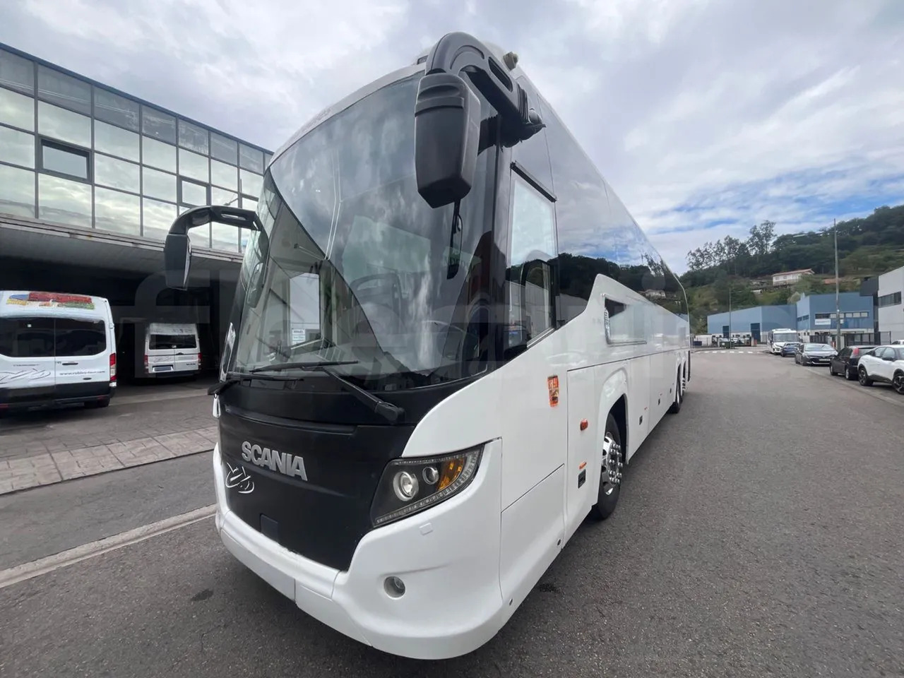 Scania Touring HD - Туристически автобус: снимка 4 Scania Touring HD - Туристически автобус: снимка 4