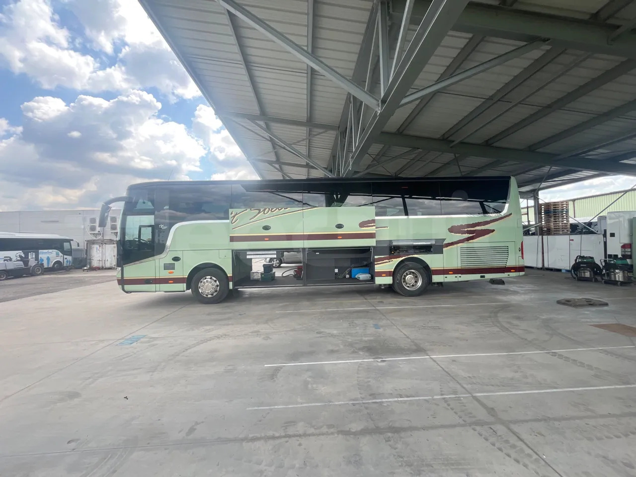 Van Hool Acron - Туристически автобус: снимка 5 Van Hool Acron - Туристически автобус: снимка 5