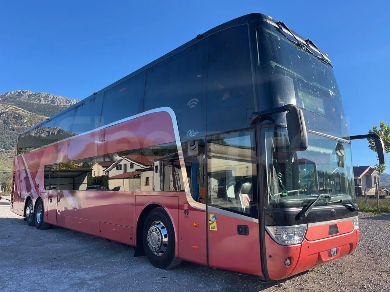 Van Hool Astromega - Двуетажен автобус: снимка 1 Van Hool Astromega - Двуетажен автобус: снимка 1