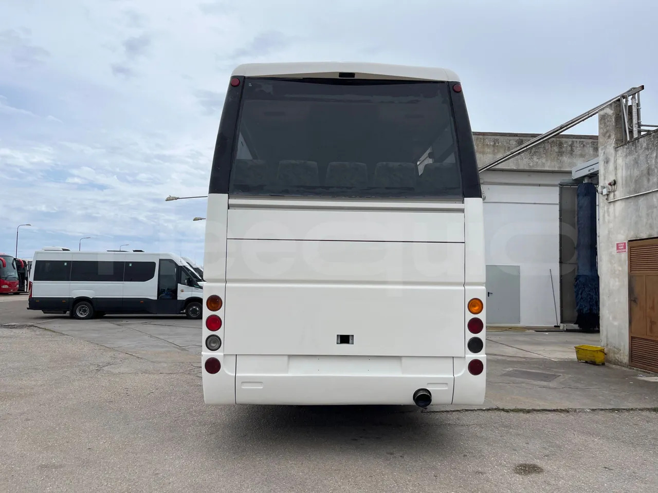 Volvo B12 - Туристически автобус: снимка 5 Volvo B12 - Туристически автобус: снимка 5