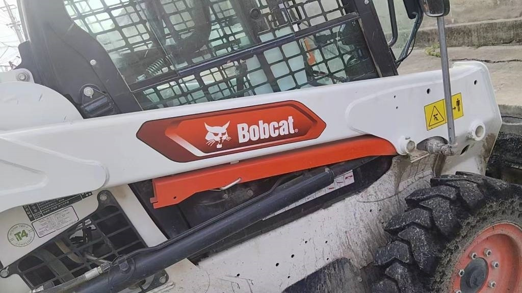 BOBCAT S 510 - Мини челен товарач: снимка 4 BOBCAT S 510 - Мини челен товарач: снимка 4