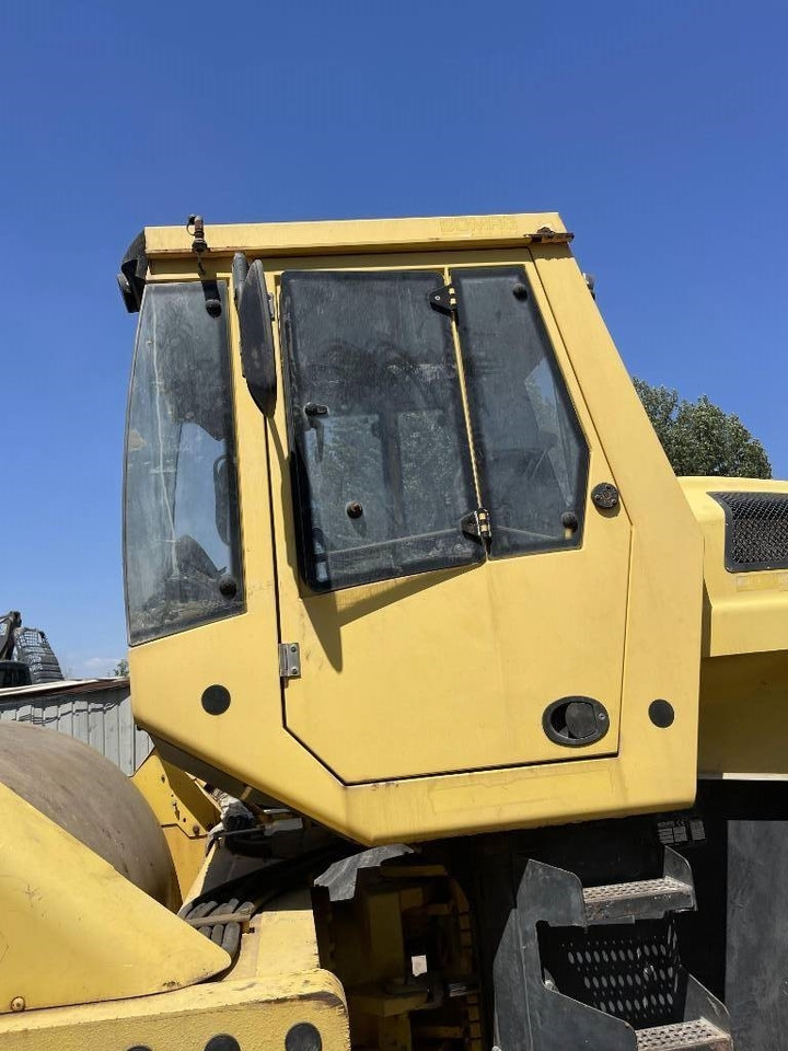 Компактор Bomag 226-4: снимка 9