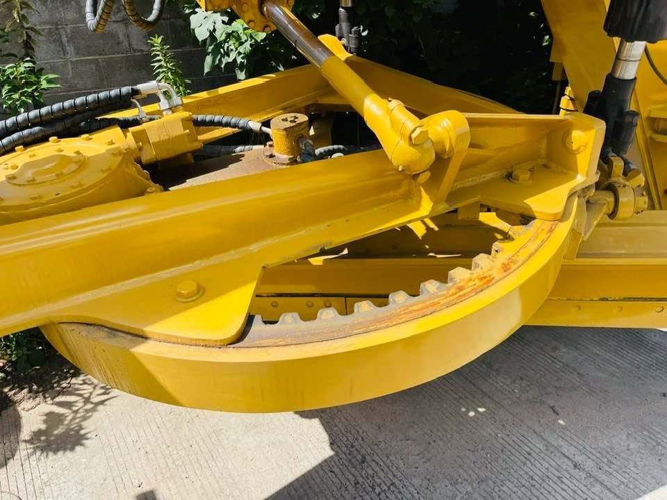 CAT 140h - Грейдер: снимка 1 CAT 140h - Грейдер: снимка 1