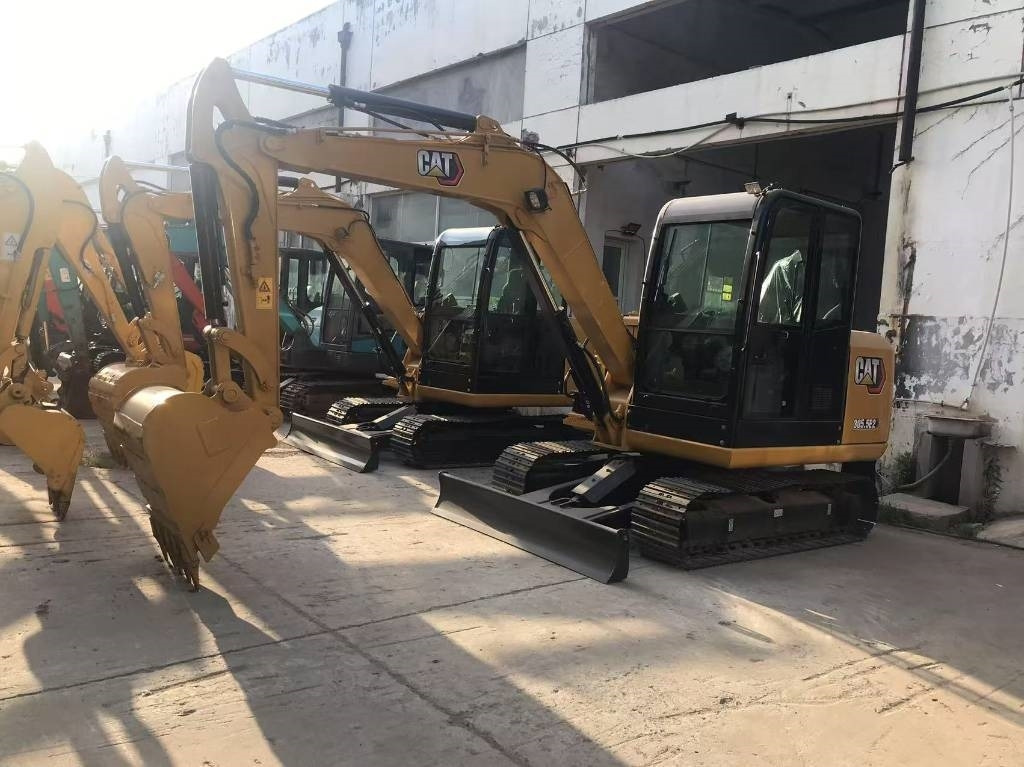 CAT 305.5E2 - Верижен багер: снимка 3 CAT 305.5E2 - Верижен багер: снимка 3