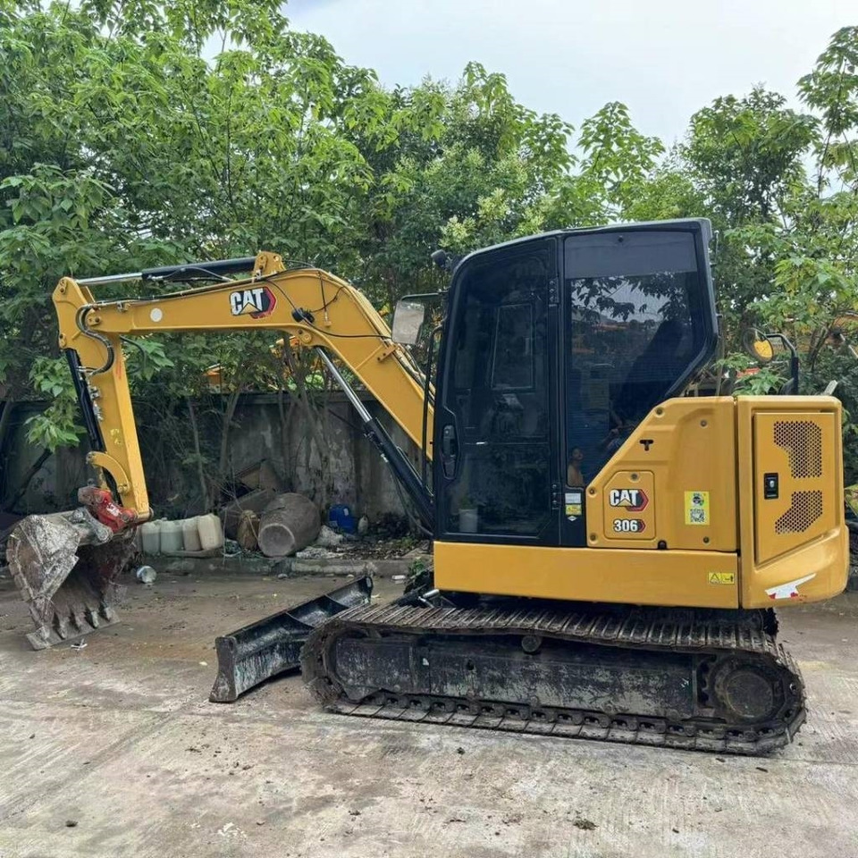 CAT 306 - Мини багер: снимка 1 CAT 306 - Мини багер: снимка 1