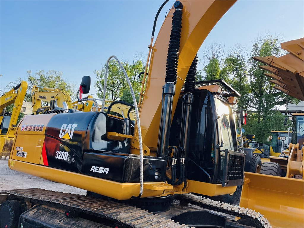 Багер CAT 320D2 L: снимка 28