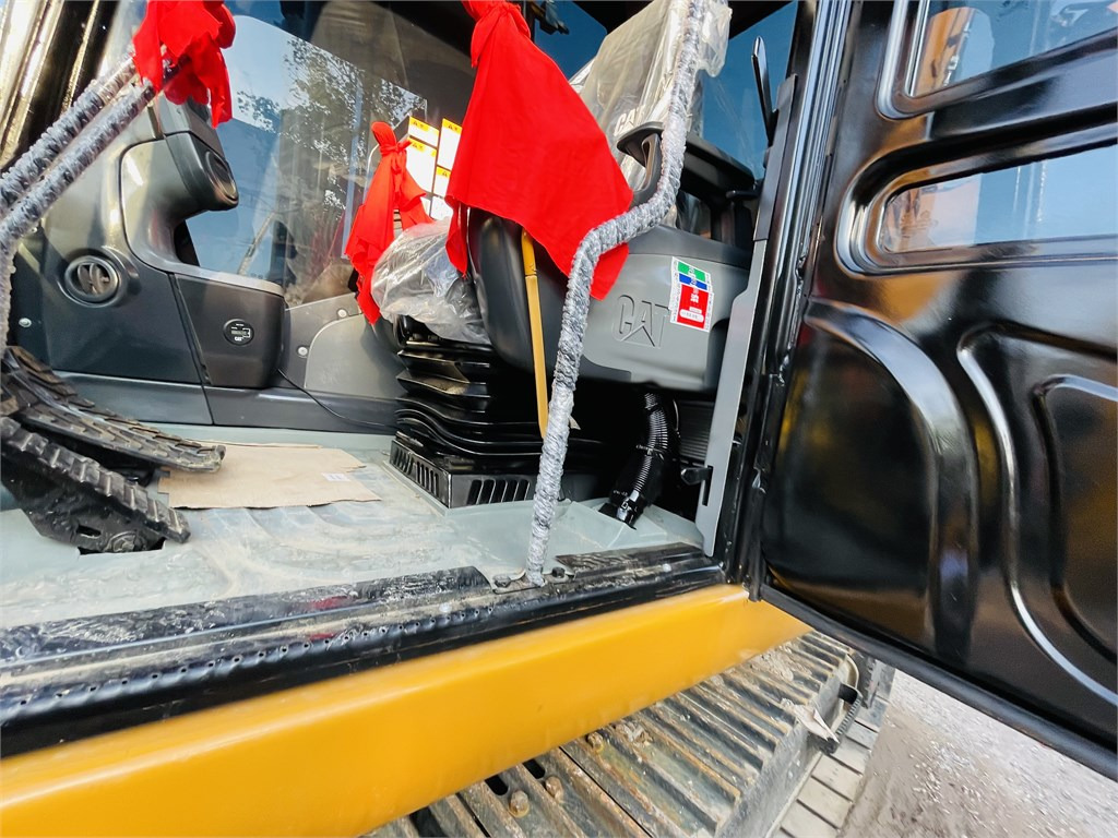 Багер CAT 320D2 L: снимка 17