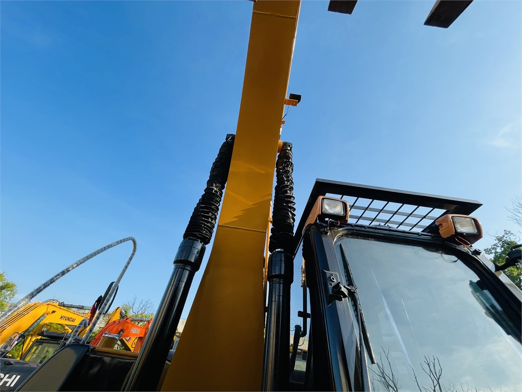 Багер CAT 320D2 L: снимка 13