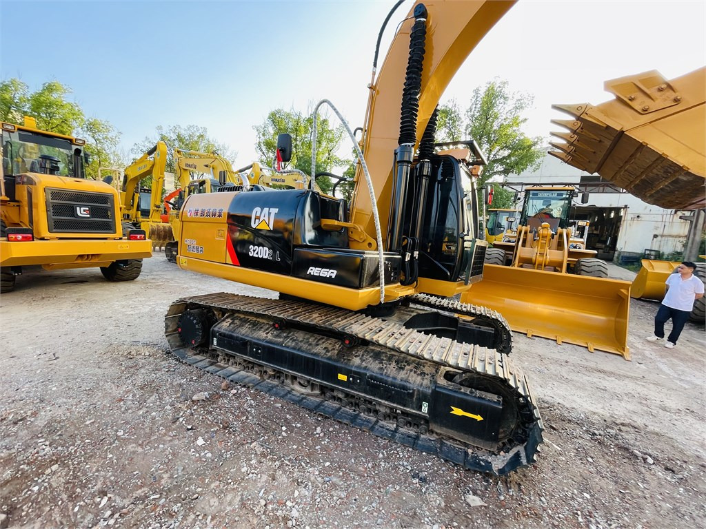 Багер CAT 320D2 L: снимка 10
