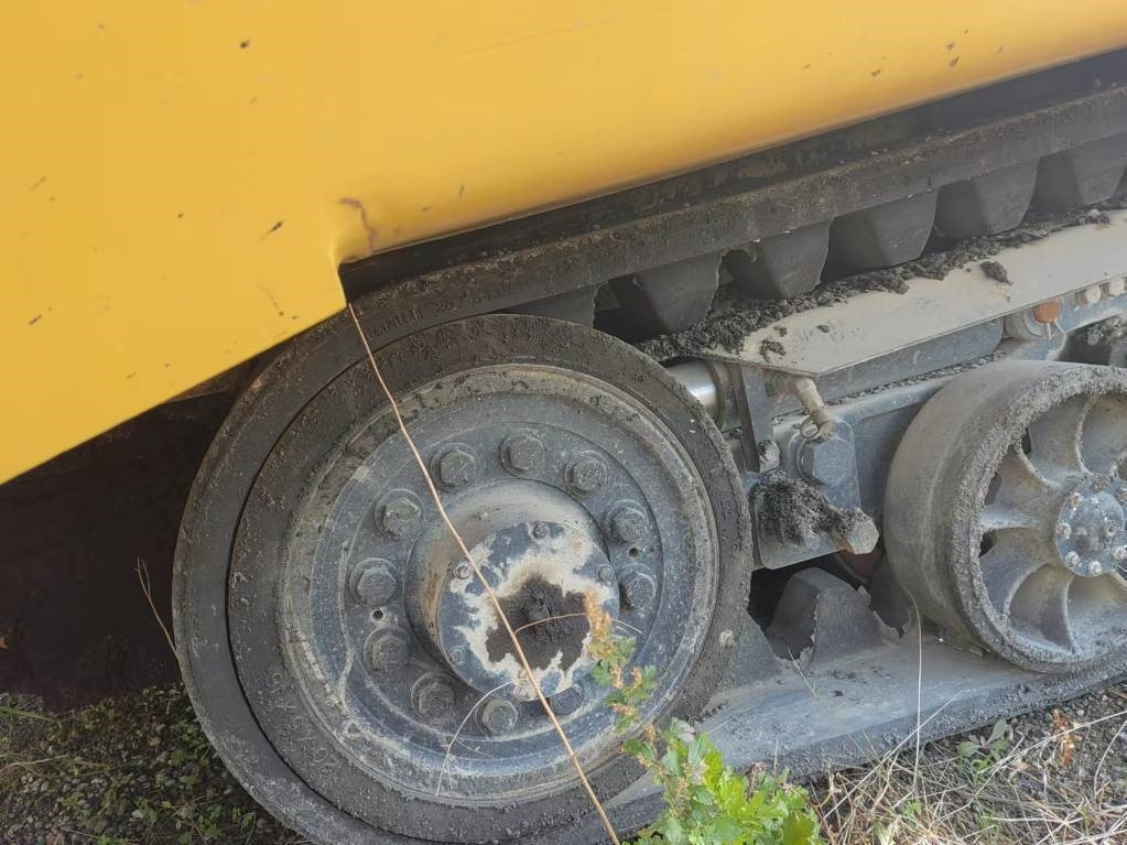 CAT AP655F - Асфалтополагач: снимка 4 CAT AP655F - Асфалтополагач: снимка 4