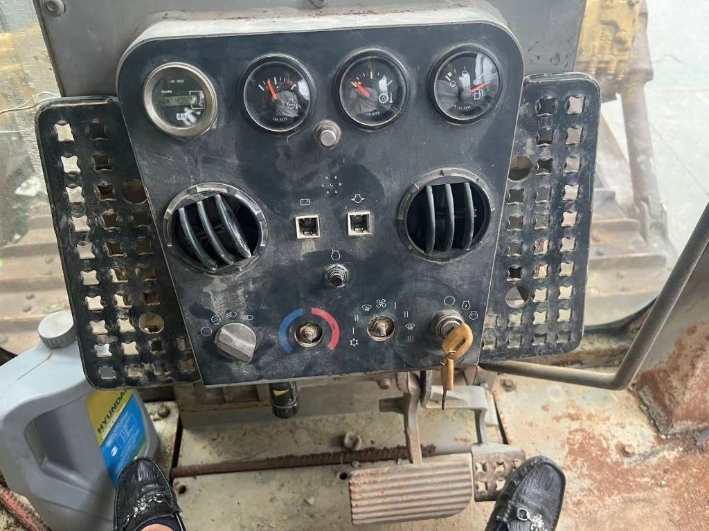 CAT D7G2 - Булдозер: снимка 4 CAT D7G2 - Булдозер: снимка 4