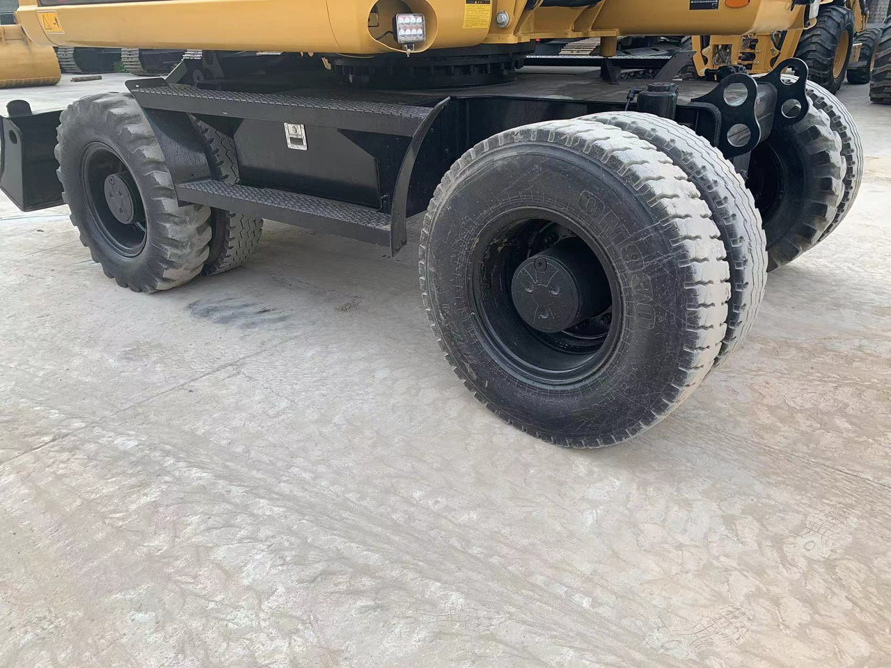 CATERPILLAR 315D - Колесен багер: снимка 5 CATERPILLAR 315D - Колесен багер: снимка 5