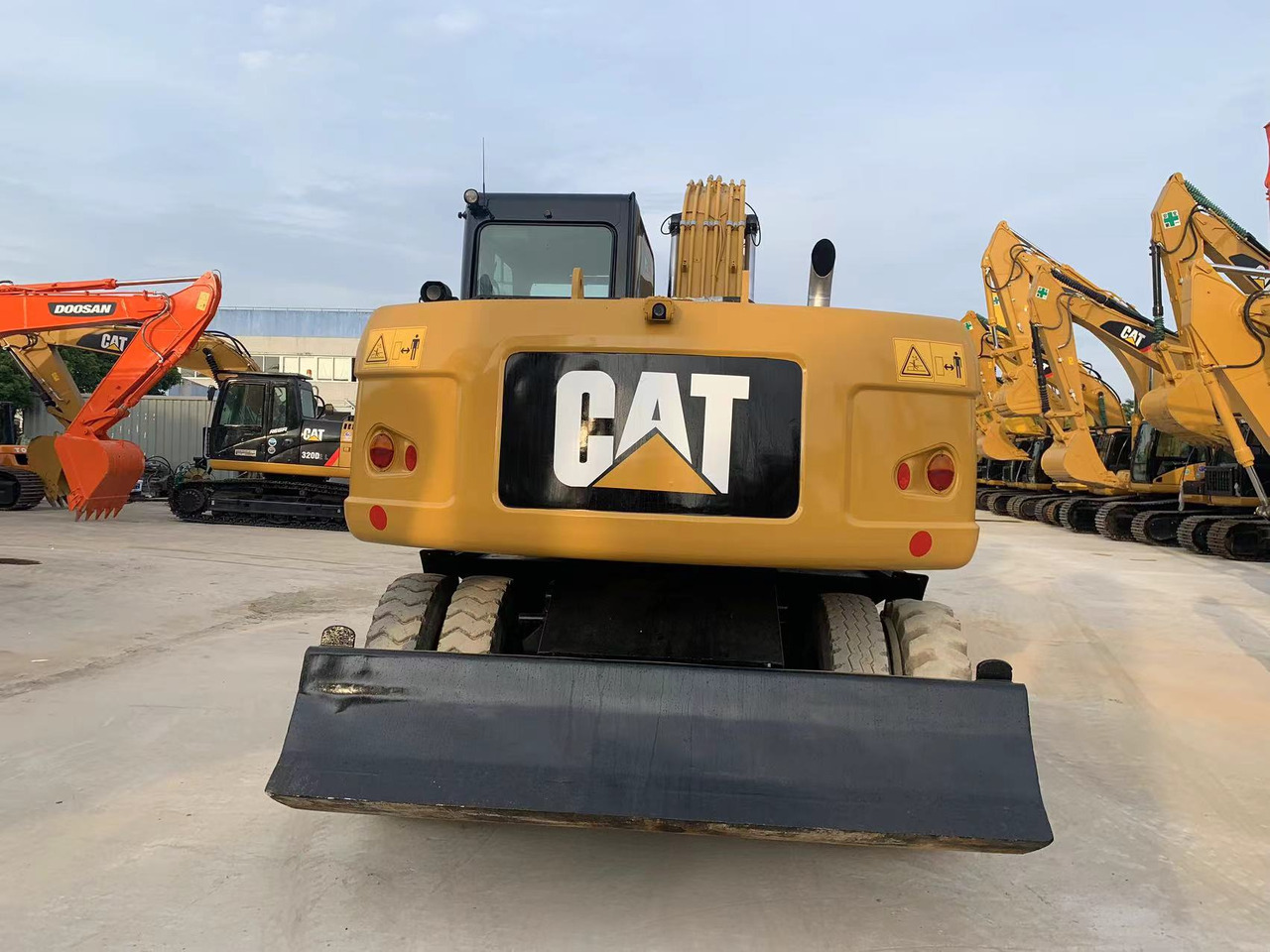 CATERPILLAR 315D - Колесен багер: снимка 4 CATERPILLAR 315D - Колесен багер: снимка 4