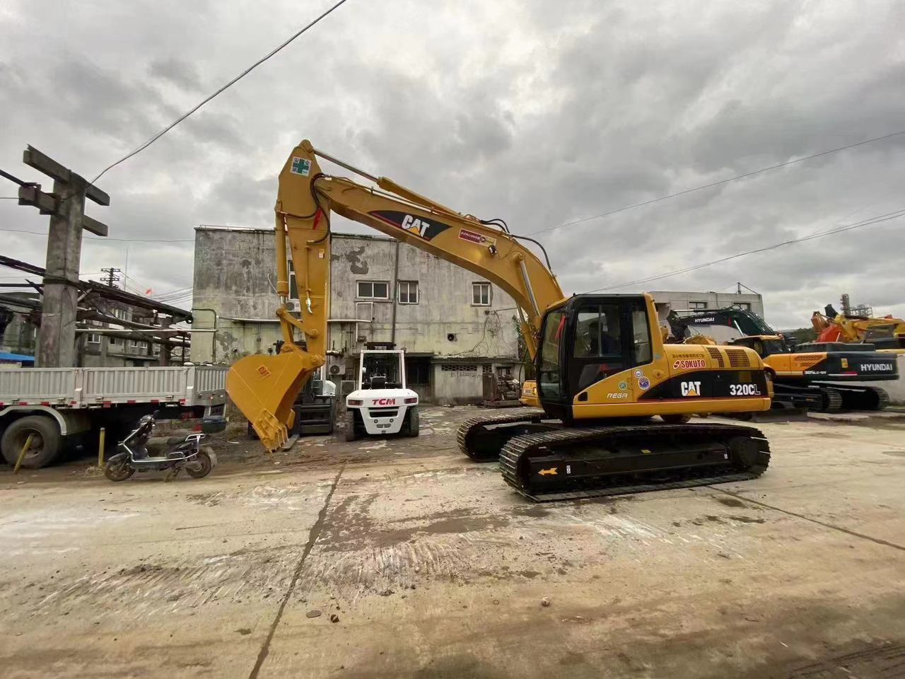 CATERPILLAR 320CL - Верижен багер: снимка 3 CATERPILLAR 320CL - Верижен багер: снимка 3