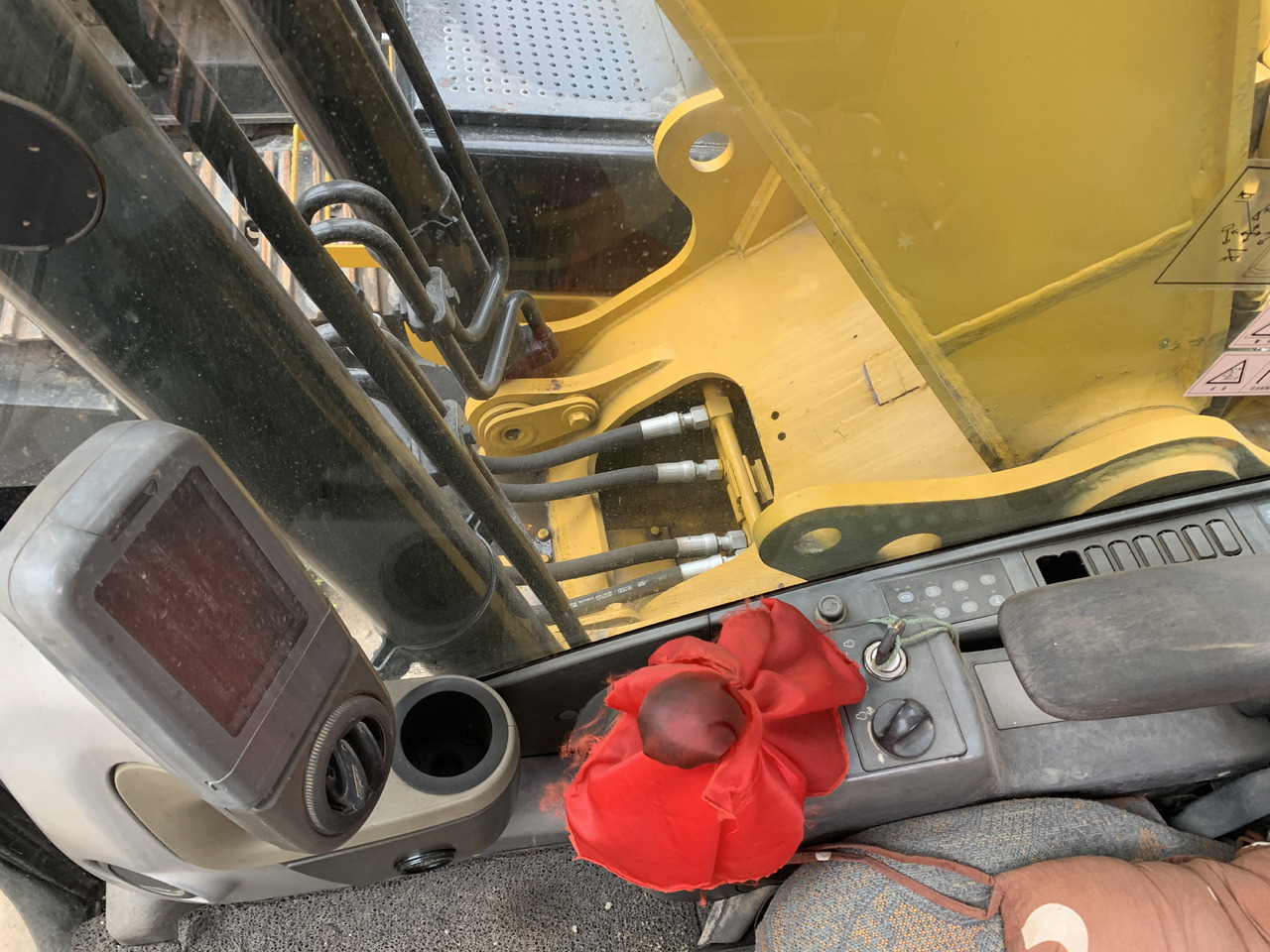 CATERPILLAR 323D2L - Багер: снимка 5 CATERPILLAR 323D2L - Багер: снимка 5