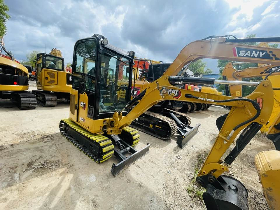 Cat 302 CR Mini Excavator - Мини багер: снимка 4 Cat 302 CR Mini Excavator - Мини багер: снимка 4