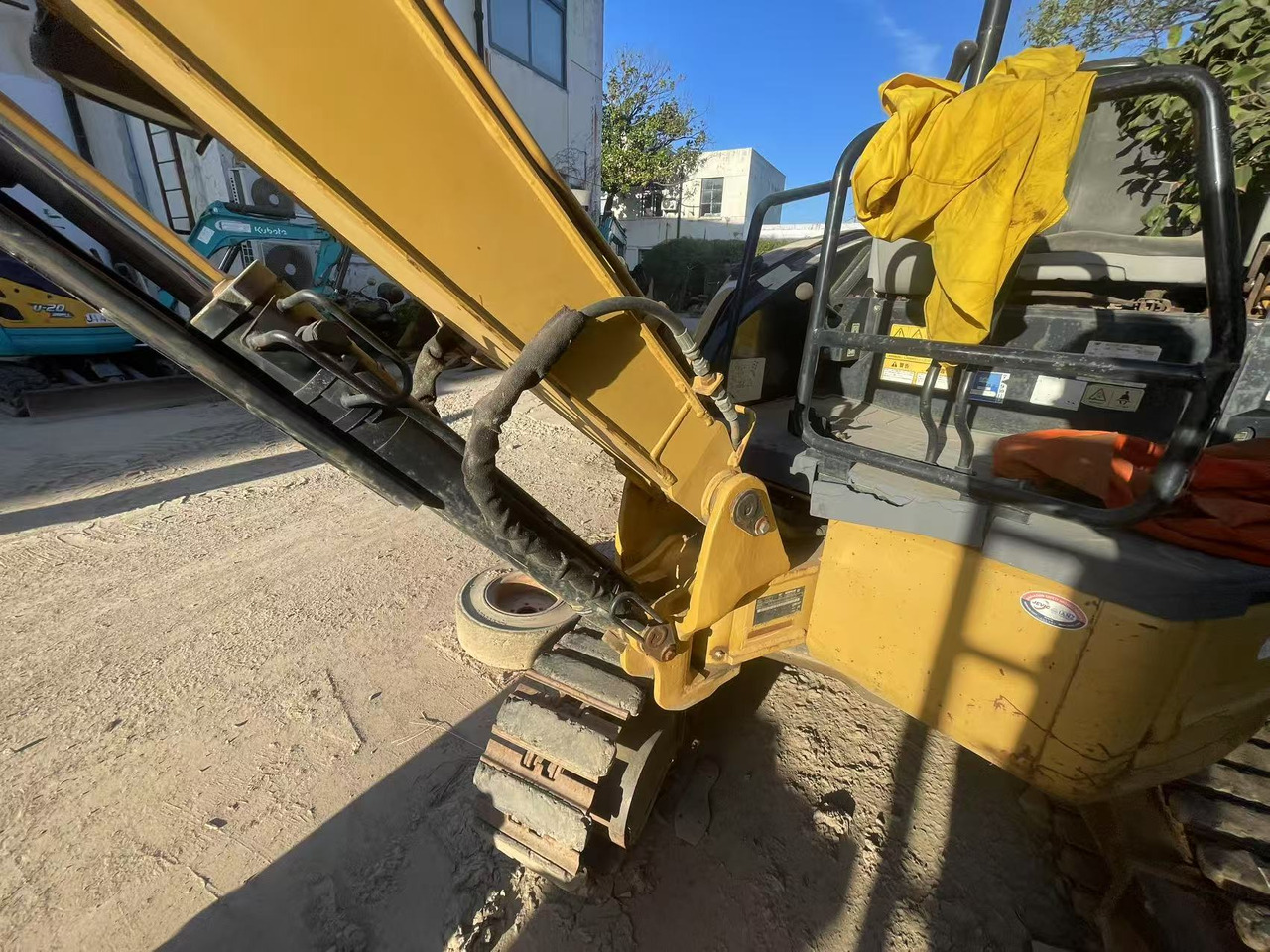 Мини багер Cat 302 CR Mini Excavator: снимка 8