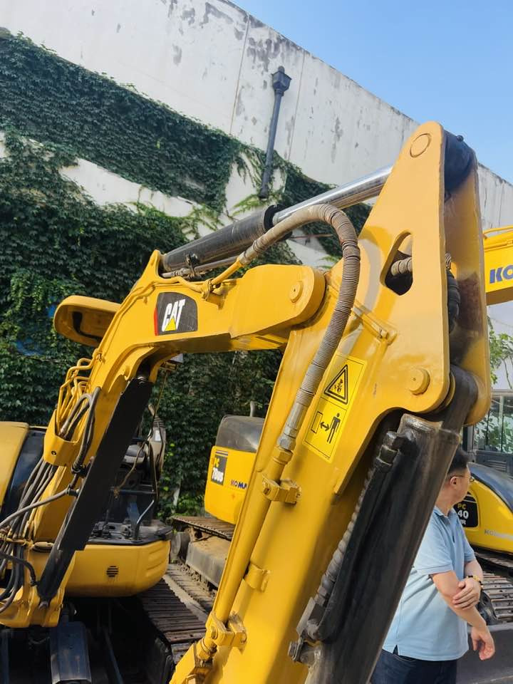 Cat 303E CR - Мини багер: снимка 5 Cat 303E CR - Мини багер: снимка 5