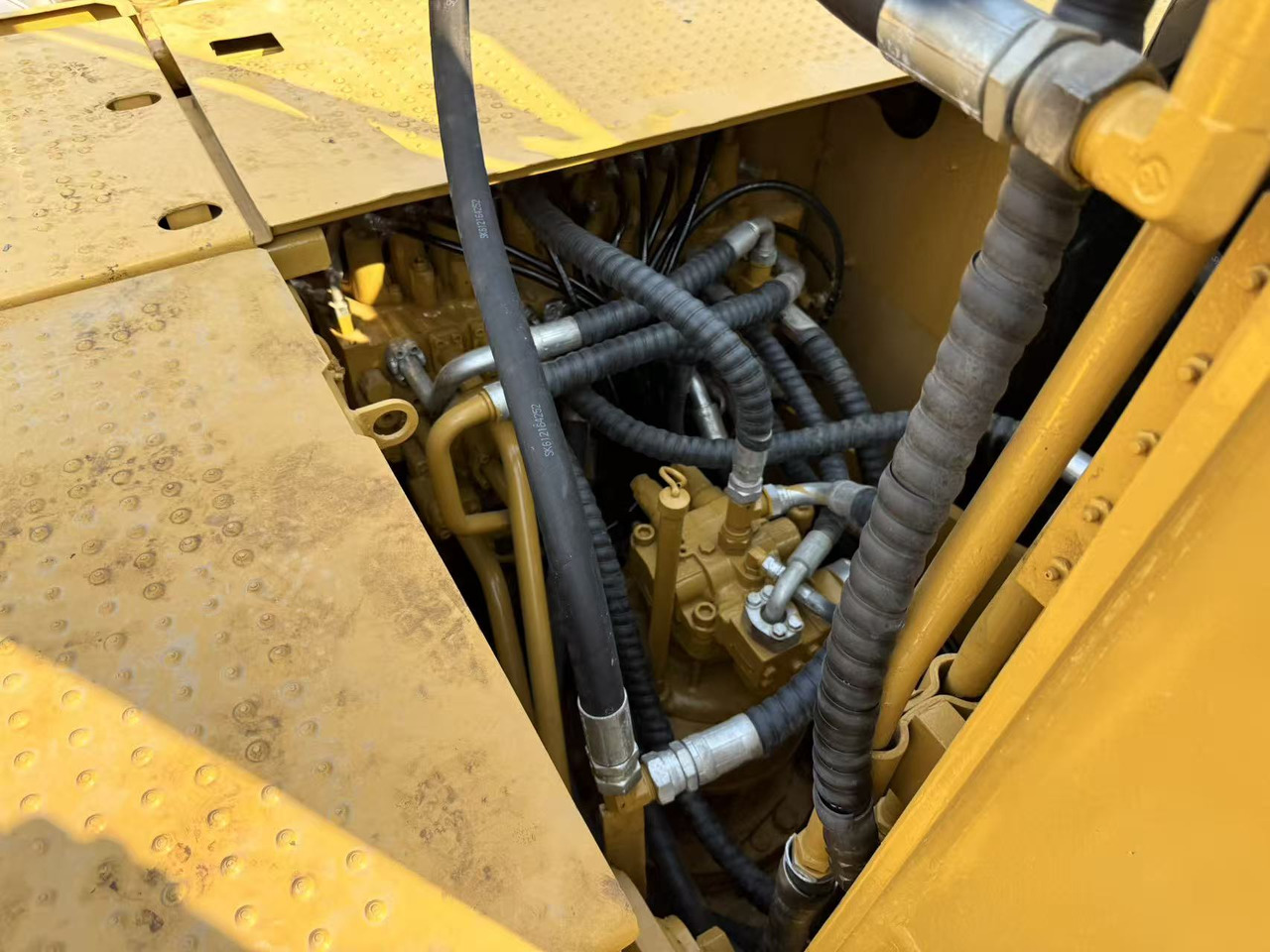 Caterpillar 323 - Багер: снимка 4 Caterpillar 323 - Багер: снимка 4