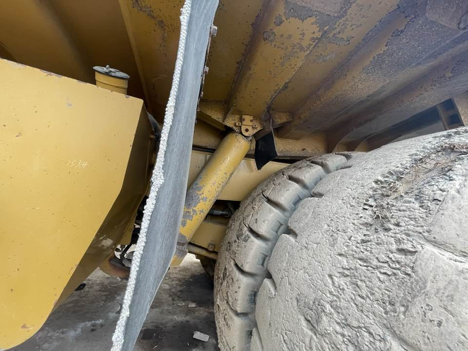 Caterpillar Cat 773f - Кариерен самосвал: снимка 2 Caterpillar Cat 773f - Кариерен самосвал: снимка 2