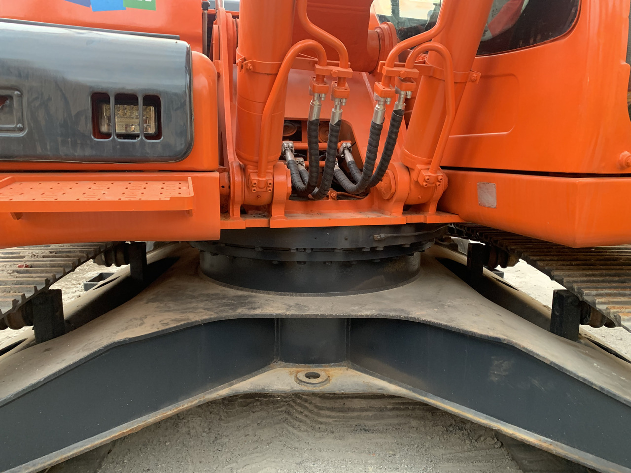DOOSAN DX225LC - Колесен багер: снимка 3 DOOSAN DX225LC - Колесен багер: снимка 3