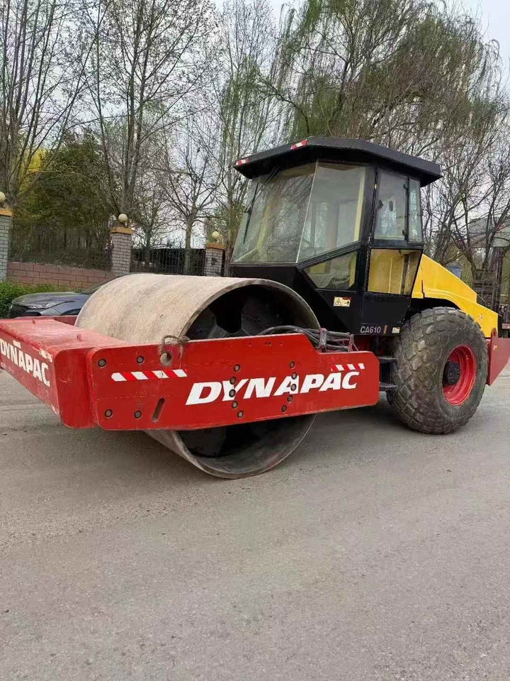 DYNAPAC CA610D - Пътен валяк: снимка 1 DYNAPAC CA610D - Пътен валяк: снимка 1