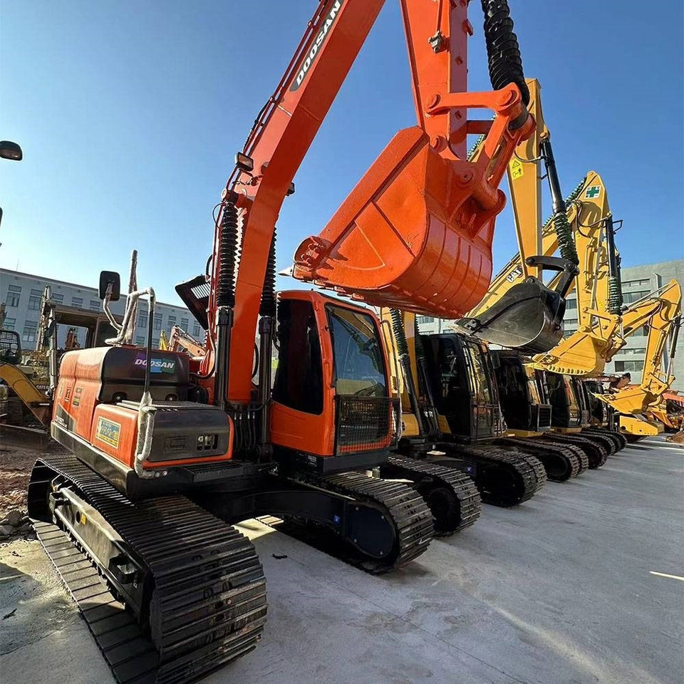 Doosan DX150LC-9C - Верижен багер: снимка 3 Doosan DX150LC-9C - Верижен багер: снимка 3