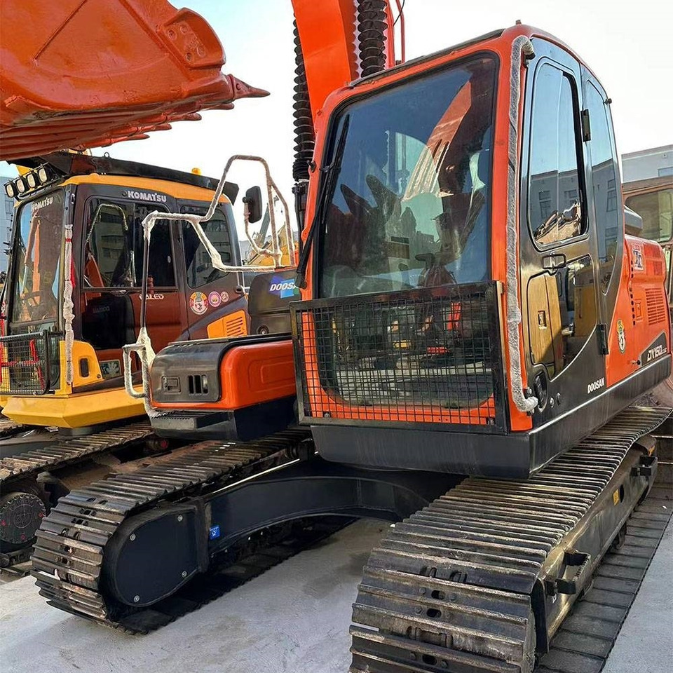 Doosan DX150LC-9C - Верижен багер: снимка 4 Doosan DX150LC-9C - Верижен багер: снимка 4